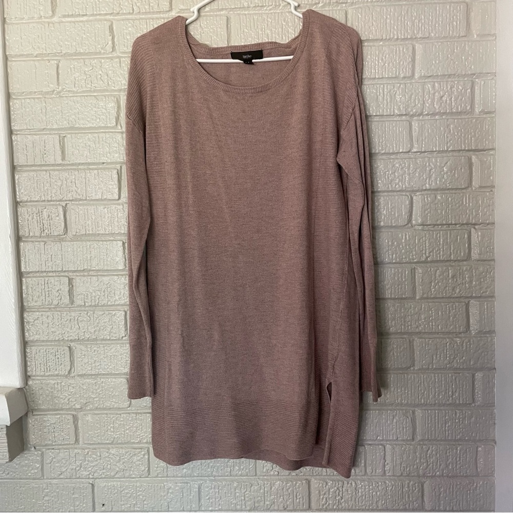 Mossimo lightweight knit top sweater, tunic length, size Medium